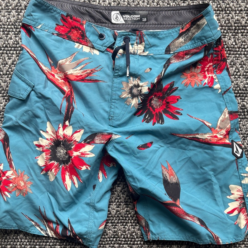 Volcom Men's Tropical Floral Board Shorts - Teal and Red
